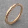 Wedding ring made in 9ct yellow gold