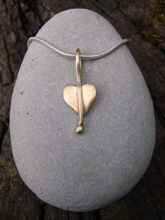handmade gold heart pendant