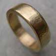 wedding band made in 18ct yellow gold