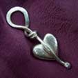 a large chunky heart leaf pendant